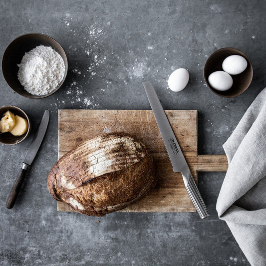 G-9 GLOBAL BRØDKNIV 22 CM